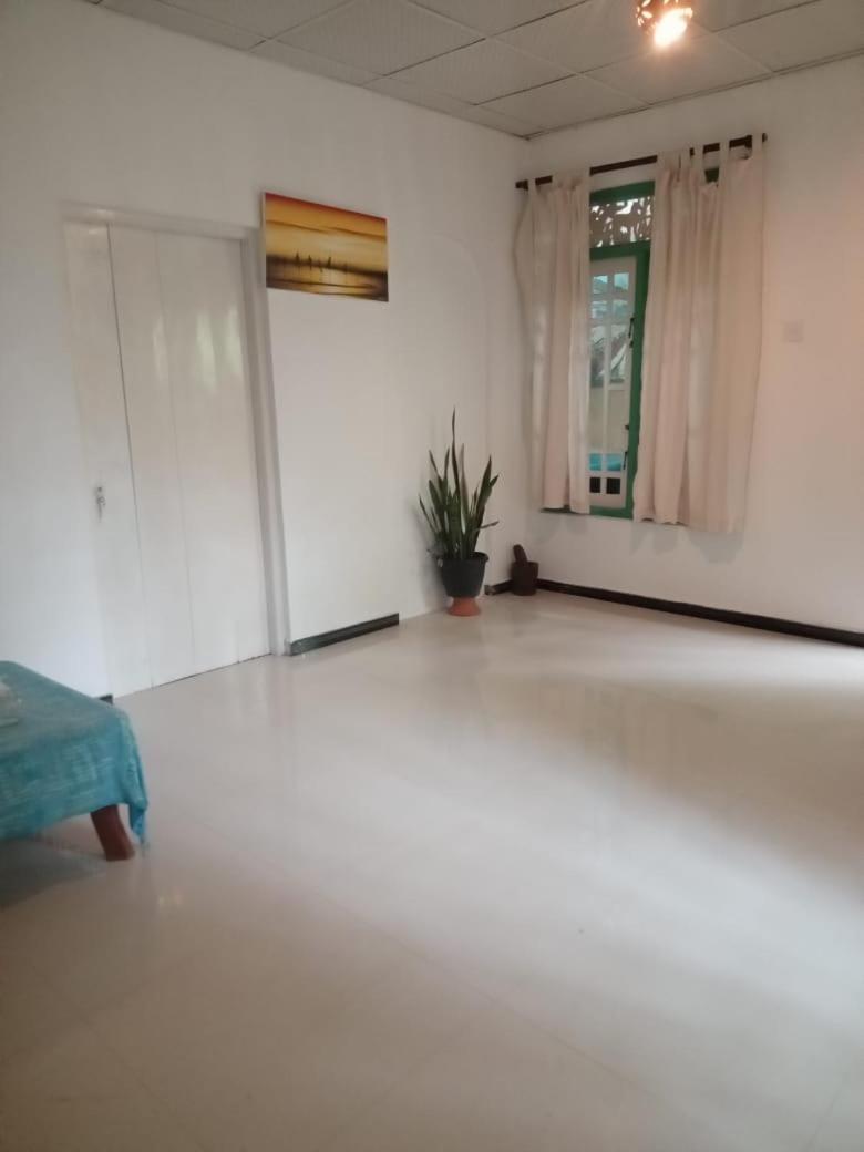 Hiriketiya Mahi Surf Apartment Dickwella Exterior photo