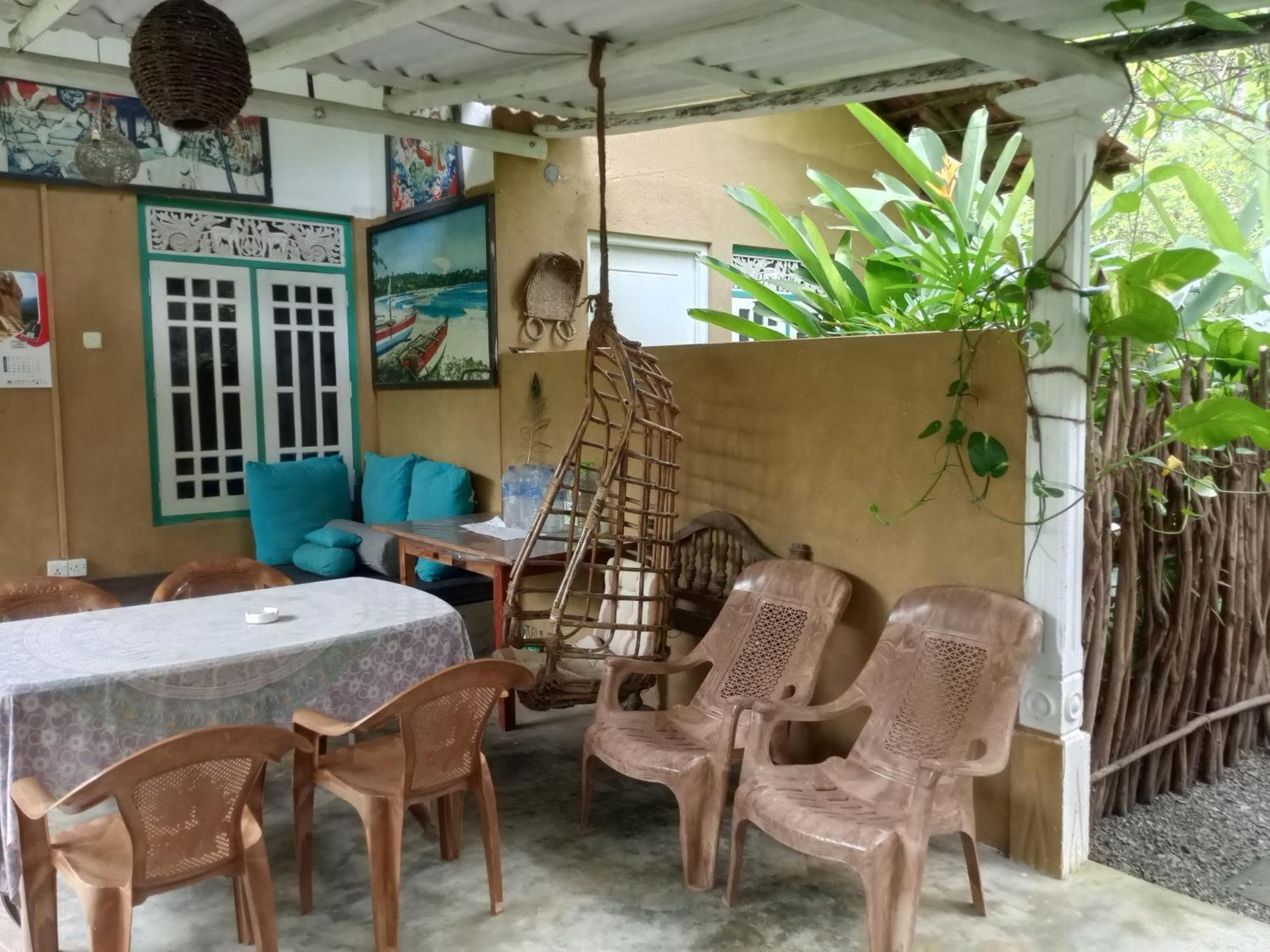 Hiriketiya Mahi Surf Apartment Dickwella Exterior photo